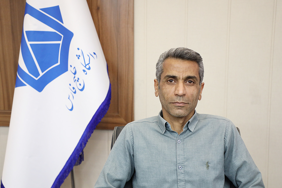 عباس  ریشهری